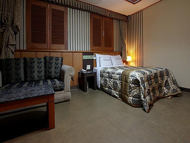Rampart Hotel Suwon Exterior photo